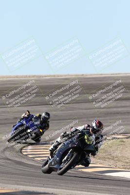 media/Jan-15-2026-Racers Edge (Thu) [[dfebeb70ab]]/3-B Group/Session 2 (Bowl Exit)/